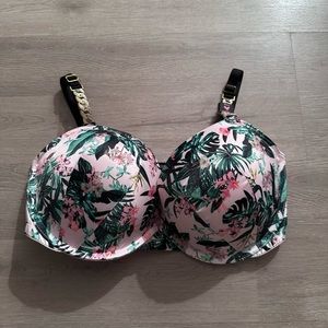 VS Very Sexy Push-Up Bra - NEW WITH TAGS